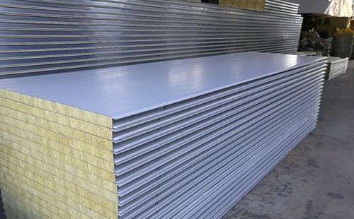 岩棉贵南彩钢夹芯板的独特性能 岩棉贵南彩钢夹芯板的独特性能