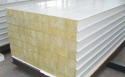 冷库保温墙板施工_贵南彩钢夹芯板安装技术要点