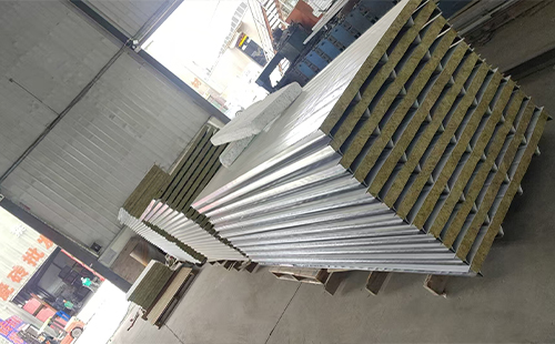 贵南彩钢夹芯板